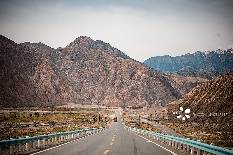 中国新疆克州阿克陶的风光图片素材