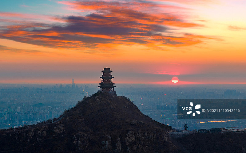 航拍京西定都阁日出图片素材