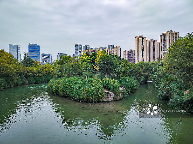 城市绿岛图片素材