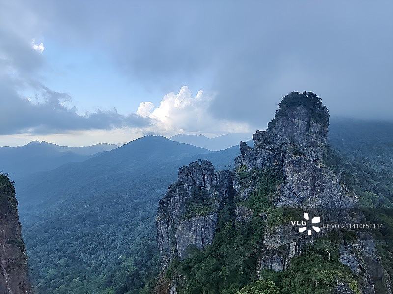 山对天俯视 七仙岭图片素材