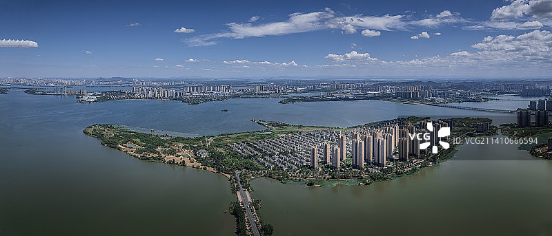 湖北武汉江夏汤逊湖红旗岛全景图片素材