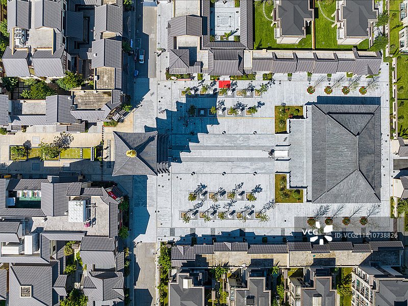 亚洲中国河南省南阳市西峡县仲景养生小镇经方塔航拍视角图片素材