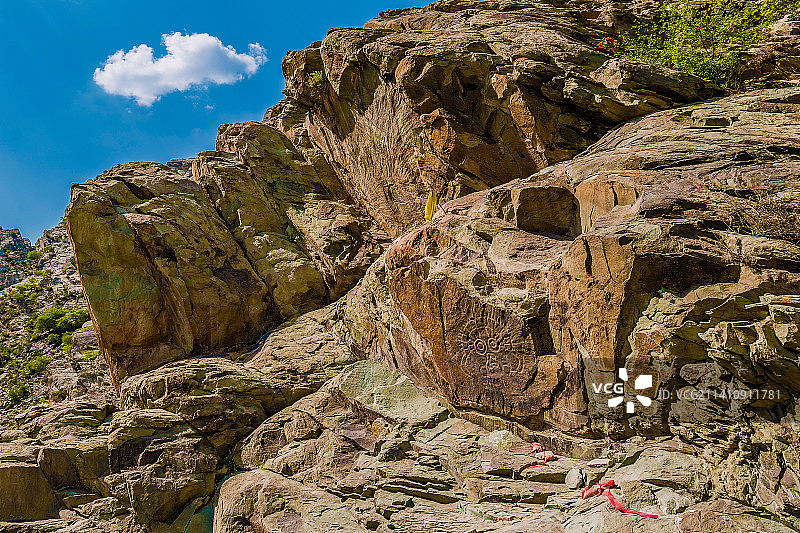 银川贺兰山岩画图片素材