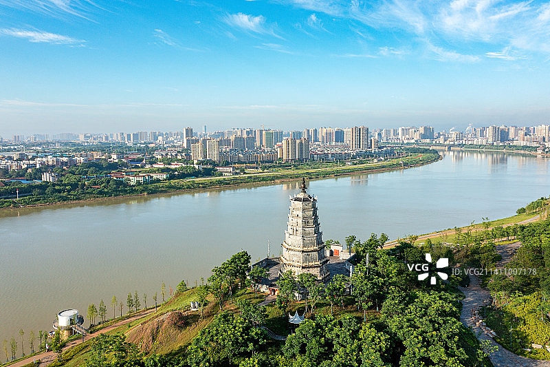 航拍湖南省衡阳市来雁塔图片素材
