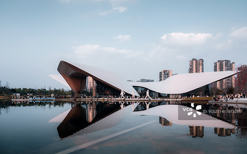 秋天的天府艺术公园图片素材