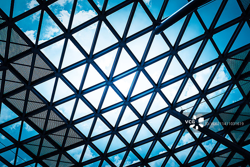 金属房顶玻璃窗图片素材