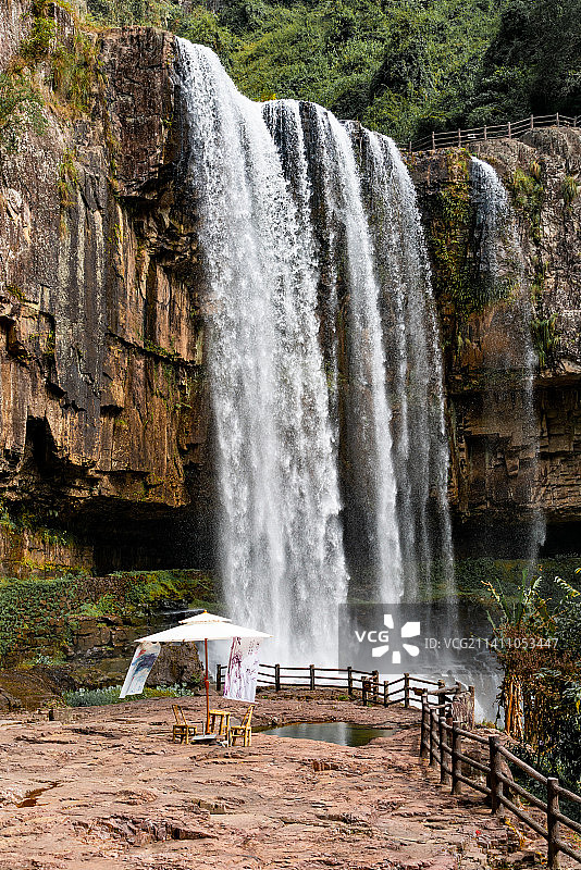 浙江温州文成刘伯温故里百丈漈大瀑布图片素材