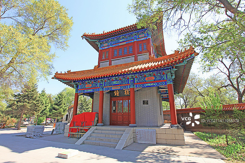 黑龙江省齐齐哈尔市大乘寺：钟楼图片素材