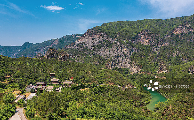 航拍郑州巩义青龙山慈云寺图片素材