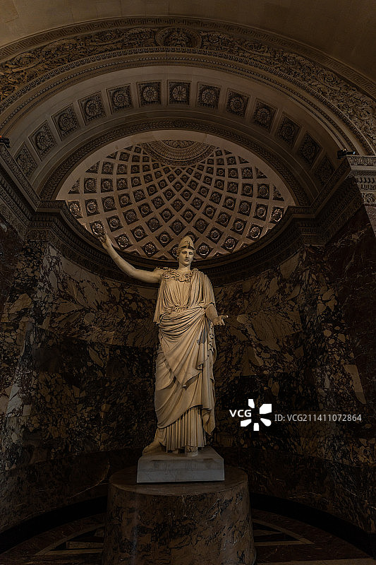 法国巴黎卢浮宫博物馆雕塑艺术品图片素材