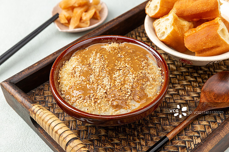 天津特色美食早餐：面茶（面糊）图片素材