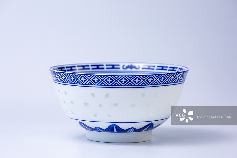 青花瓷的餐具图片素材