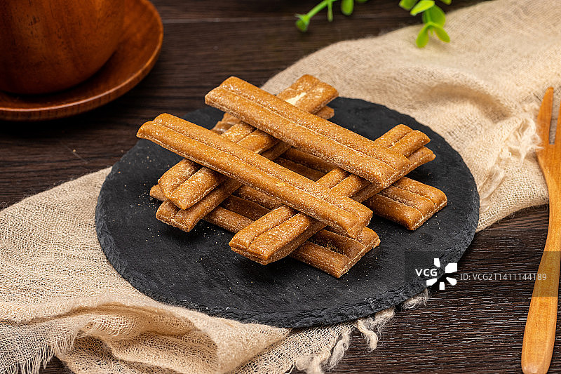 天津特色即食美食小吃甜点心：豆根糖图片素材