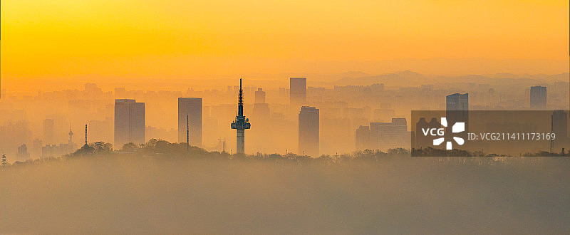 长沙岳麓山湘江日出时分平流雾图片素材