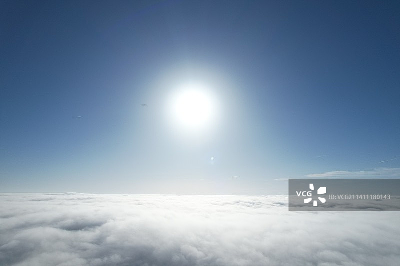 英国的云层低角度视图图片素材