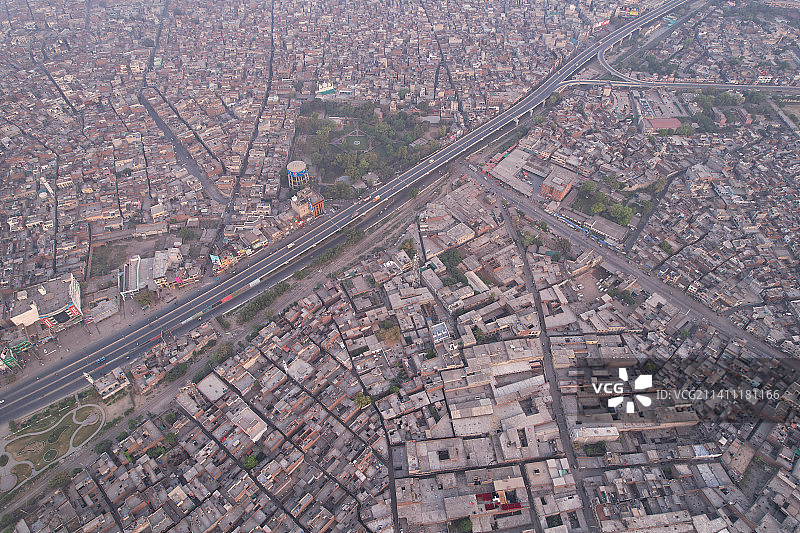 巴基斯坦旁遮普省古吉兰瓦拉市的鸟瞰图图片素材