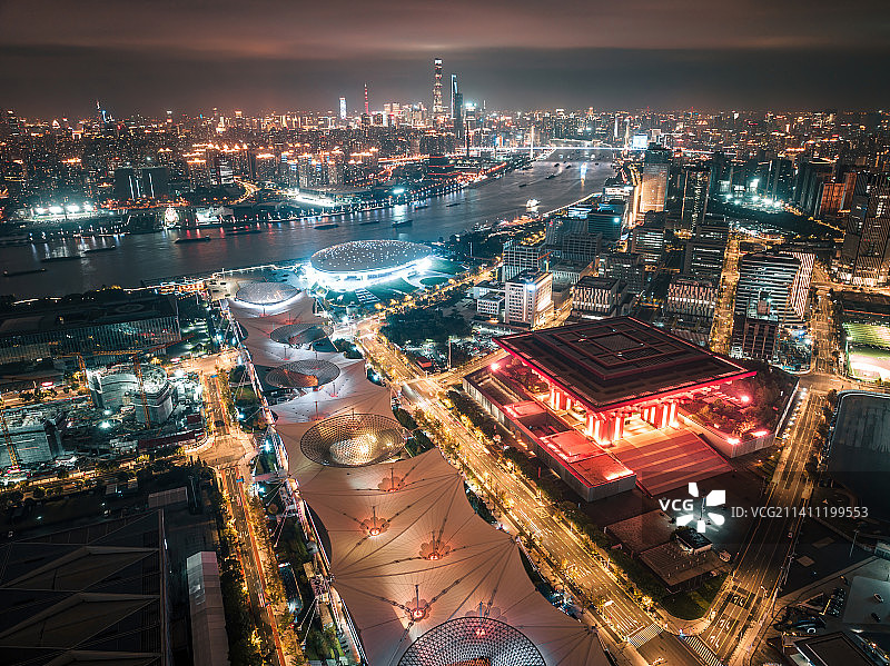 上海，浦东新区，世博轴，中华艺术宫夜景图片素材
