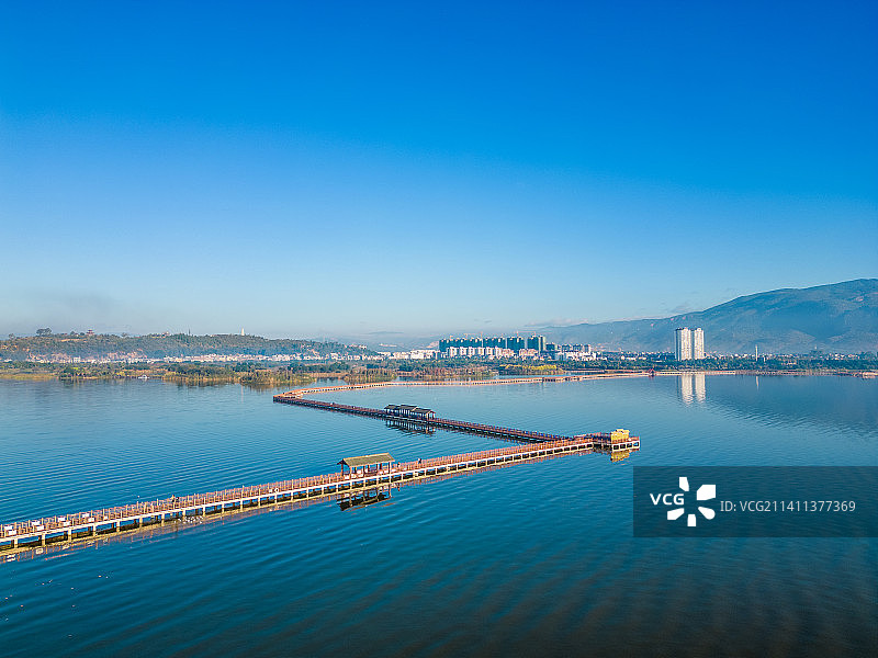 云南省红河州石屏县异龙湖风光图片素材