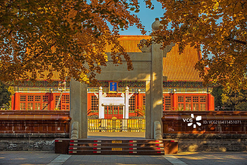 秋日中山堂图片素材