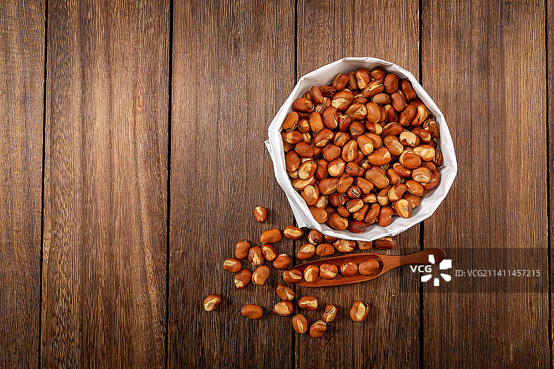 天津炒货特色磨牙美食小吃：崩豆（炒蚕豆）图片素材