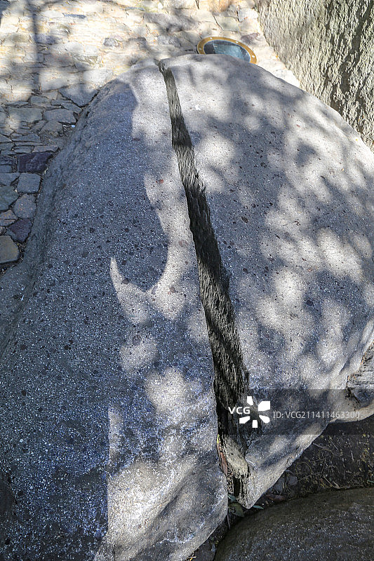 江苏省苏州市虎丘：试剑石图片素材