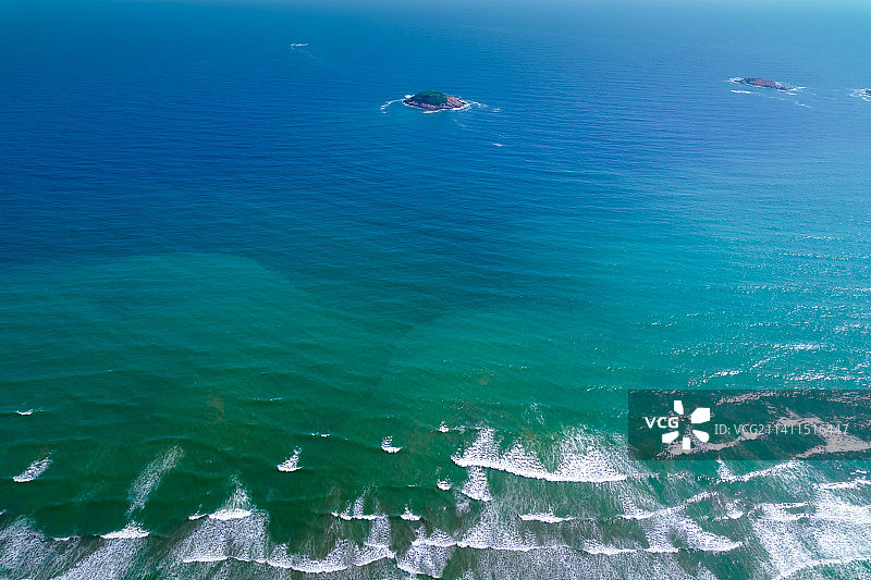 航拍蓝色海洋大场景海洋全景航拍图片素材