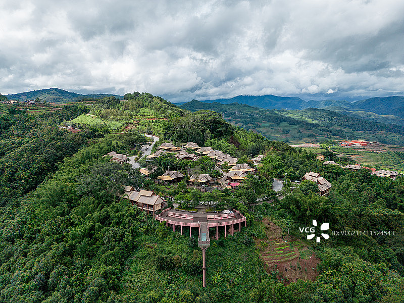 云南普洱西盟佤族民居博项老寨风光图片素材