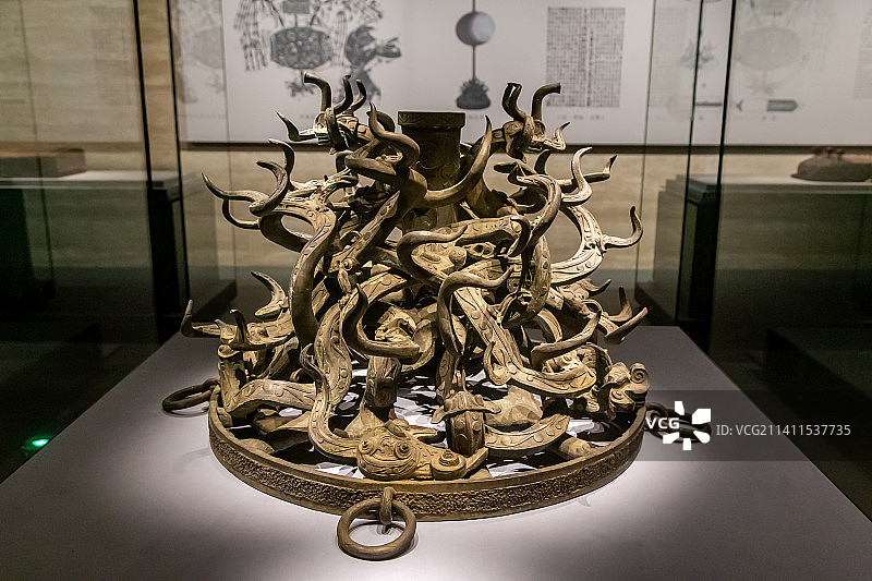 周代铜建鼓座 湖北随州曾侯乙墓出土 湖北省博物馆藏图片素材