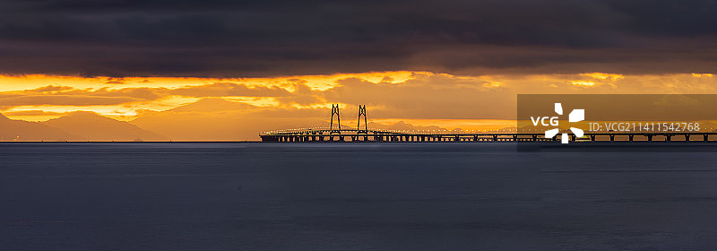 雄伟壮丽的港珠澳大桥图片素材