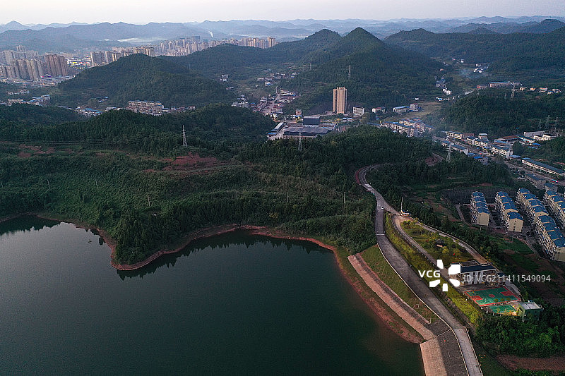 四川省南充市西充九龙潭水库航拍图片素材