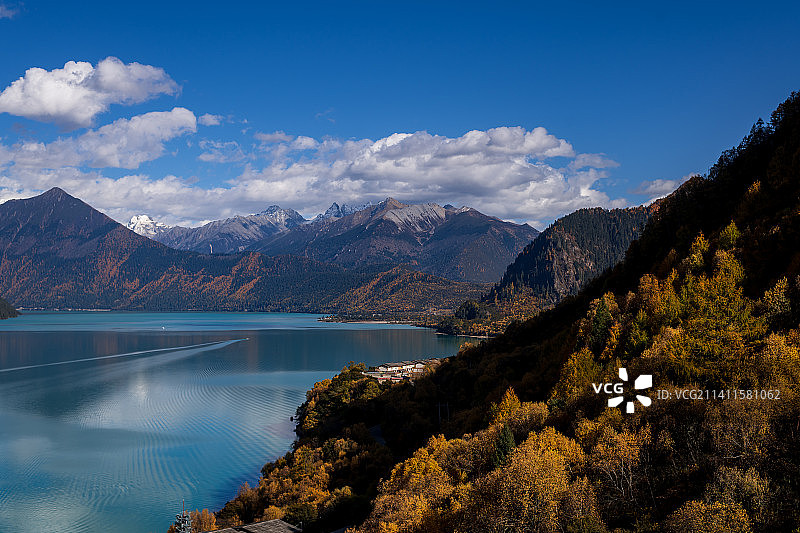 巴松措的蓝图片素材
