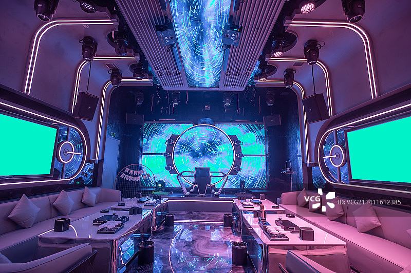 极具未来感和科技感的KTV包厢图片素材