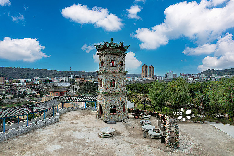 中国甘肃庆阳市庆州古城周祖陵航拍视角图片素材