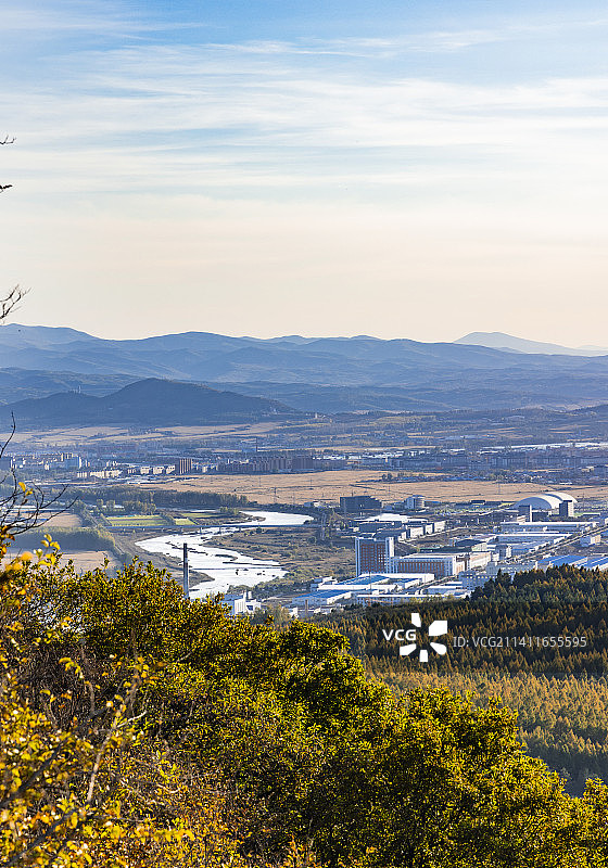 中国吉林延吉帽儿山国家森林公园秋季景观图片素材