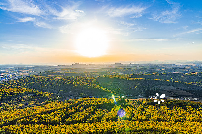 中国吉林延吉帽儿山国家森林公园秋季景观图片素材