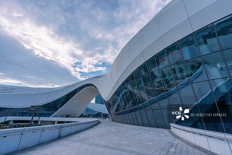 现代城市建筑风景广西柳州科技馆天文馆图片素材