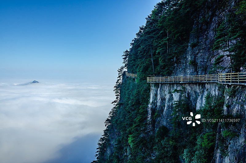 江西明月山风景，栈道图片素材
