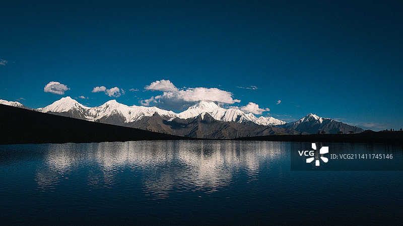 冷嘎措图片素材