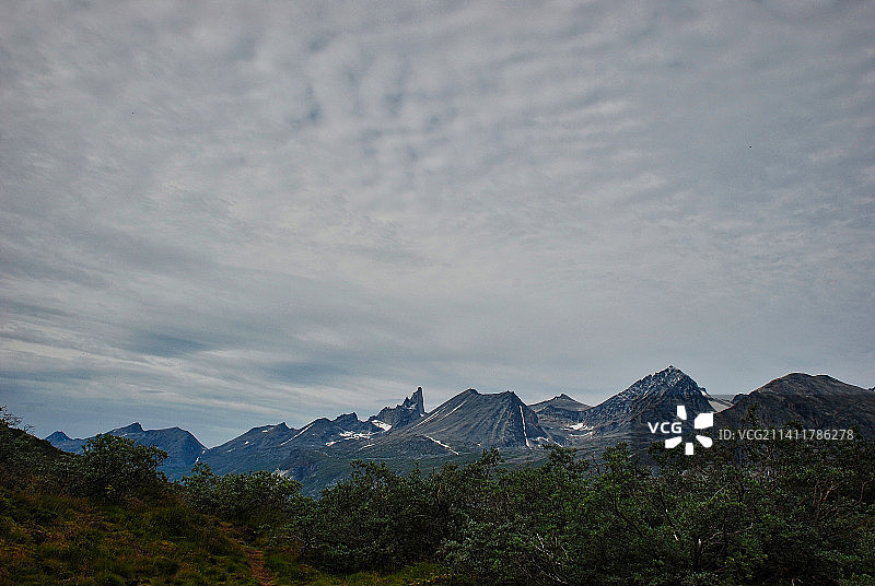 格陵兰纳尔萨苏瓦克山脉天空美景图片素材