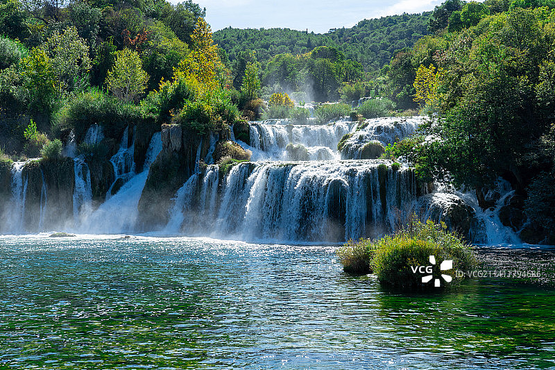 克罗地亚克尔卡国家公园瀑布风景图片素材