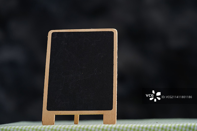 黑色背景上的小黑板，马来西亚图片素材