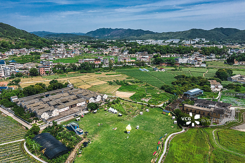 广州梅州侨乡村客家围屋图片素材