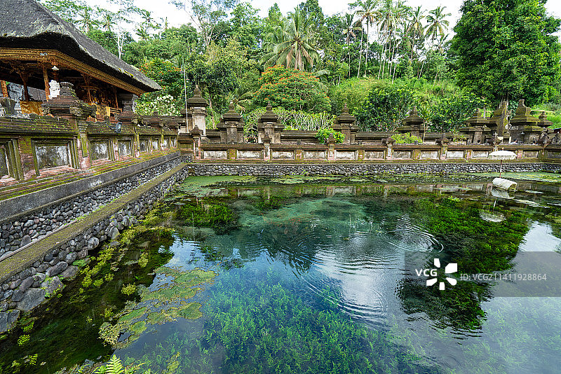 印尼巴厘岛圣泉寺美丽景色图片素材