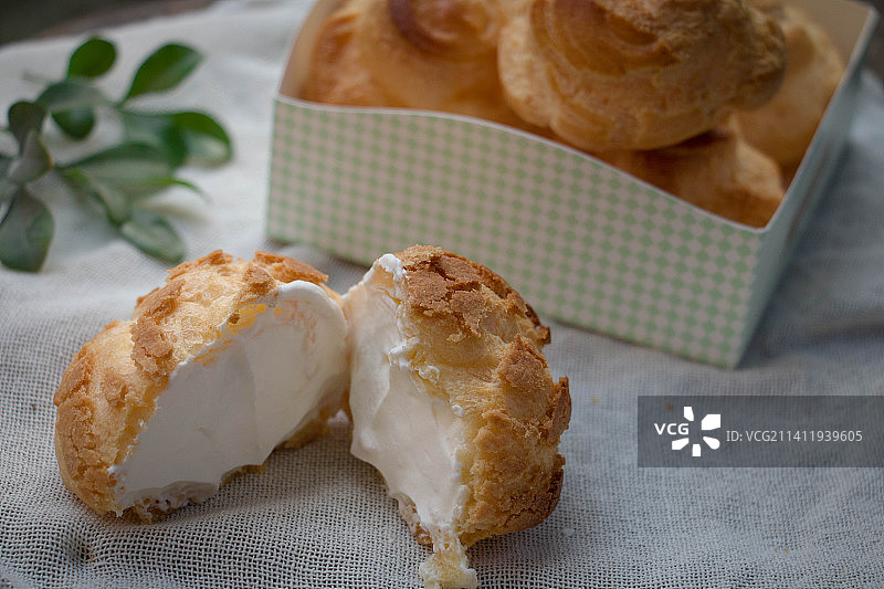 酥皮泡芙图片素材