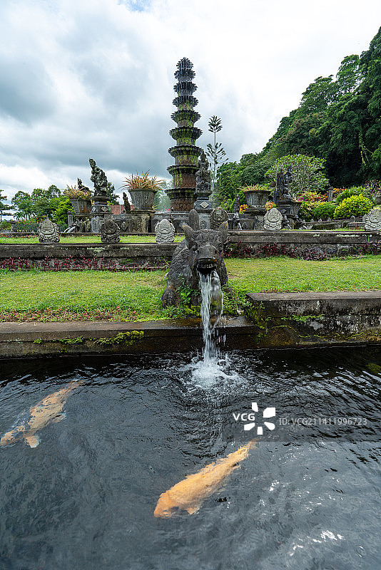 巴厘岛蒂尔塔冈加（Tirta Gangga）网红水宫美景图片素材