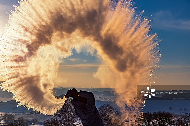 纵情坝上图片素材