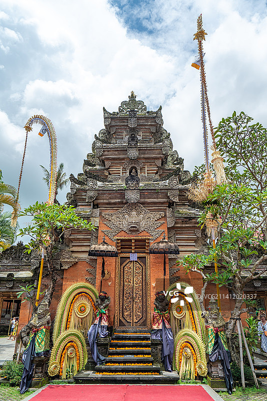 巴厘岛乌布皇宫精美建筑美景（Ubud Palace）图片素材