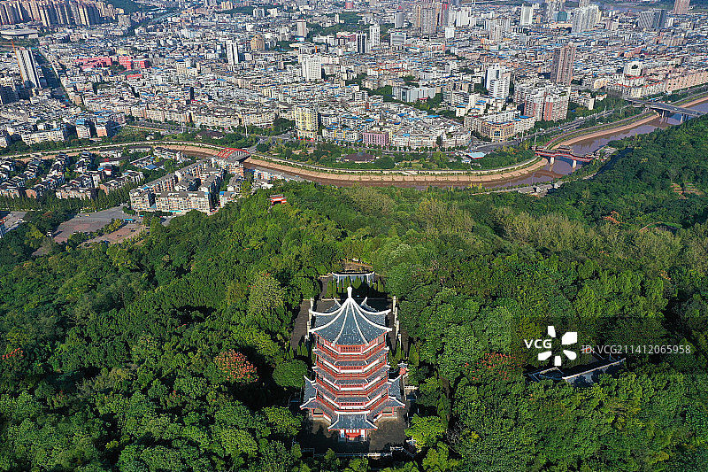 四川省南充市西山风景区开汉楼和顺庆区城市风景航拍图片素材