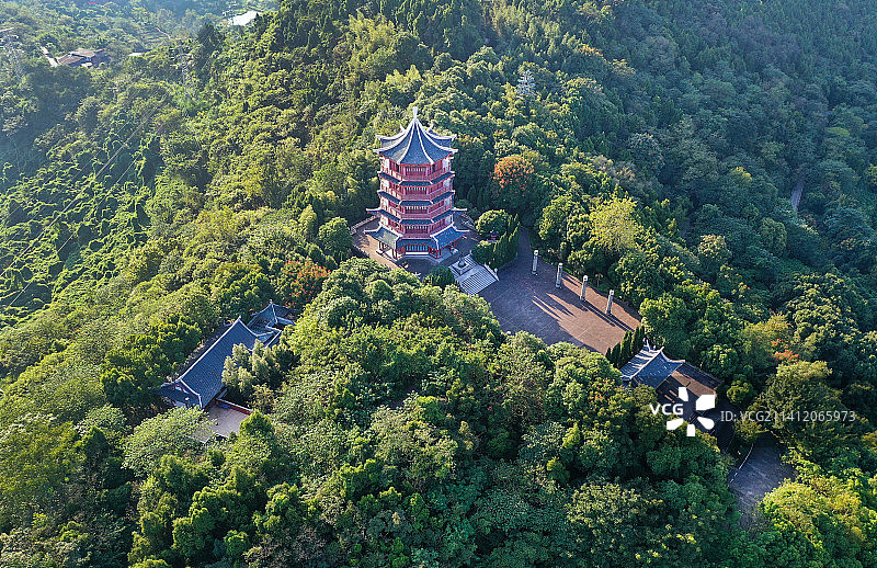 四川省南充市西山风景区开汉楼和顺庆区城市风景航拍图片素材