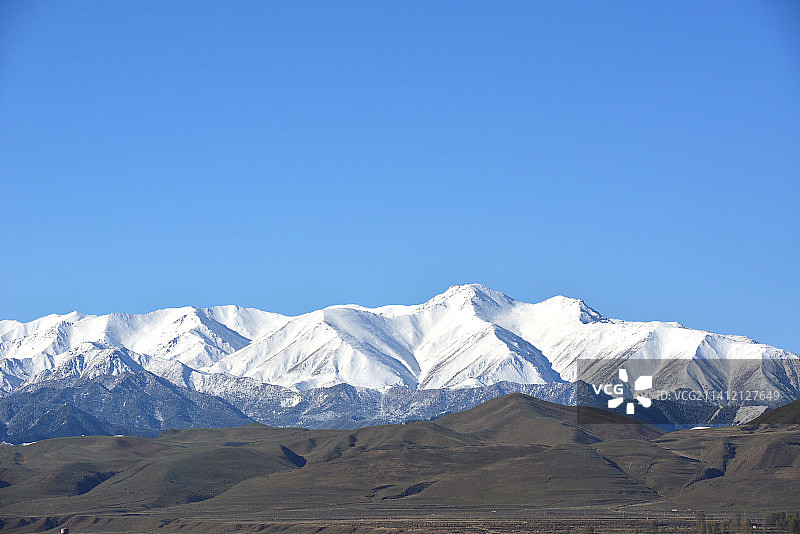 祁连雪山图片素材